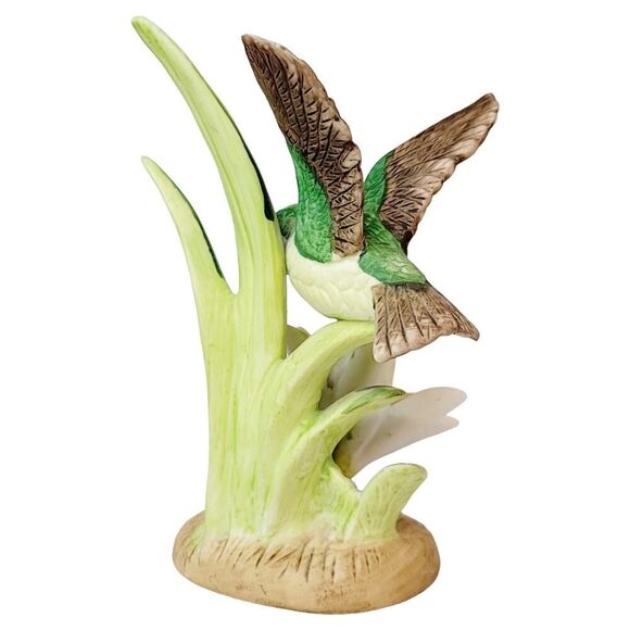 Royal Heritage Birds in Flight Collection Flight to Spring Hummingbird Figurine - Picture 5 of 12
